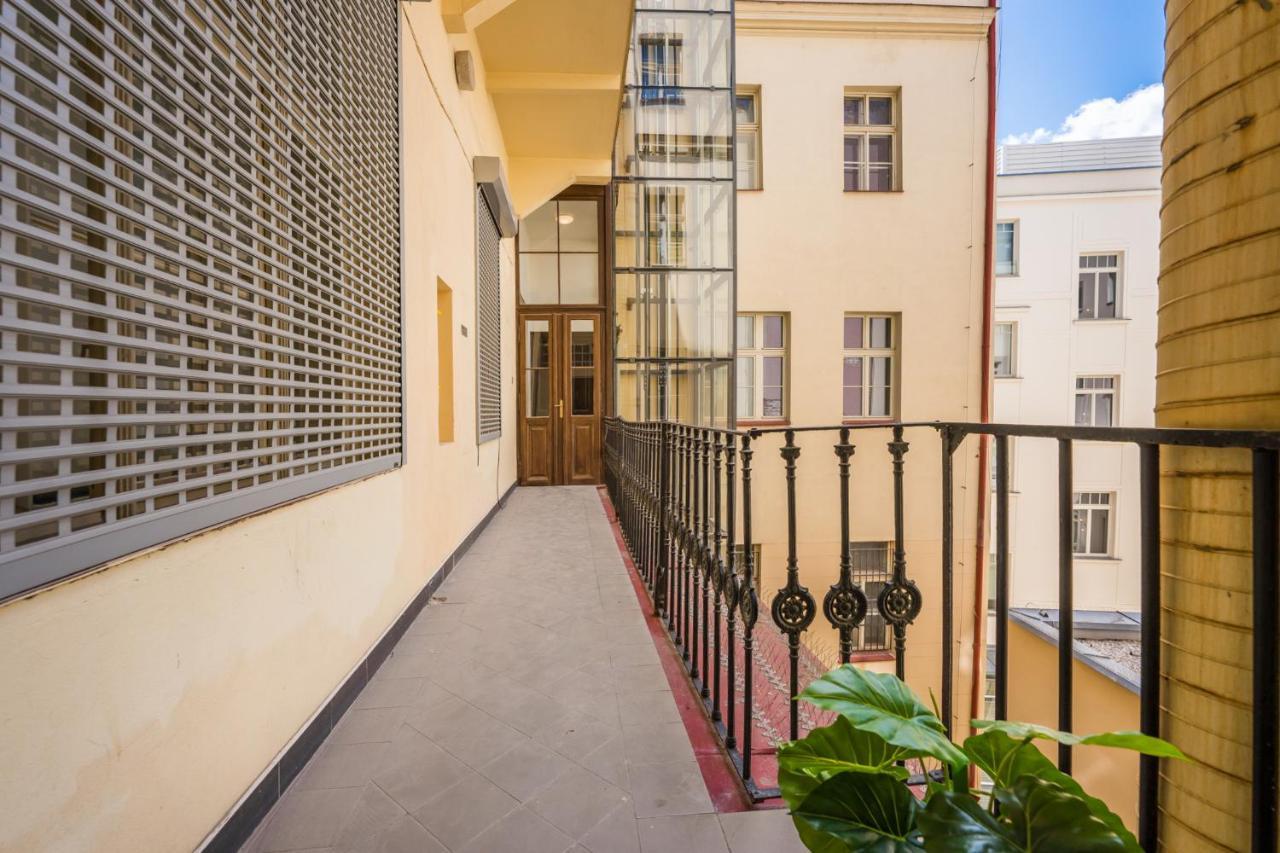 The Grand Royal 3Bdr Heart Of Old Town Apartman Prága Kültér fotó
