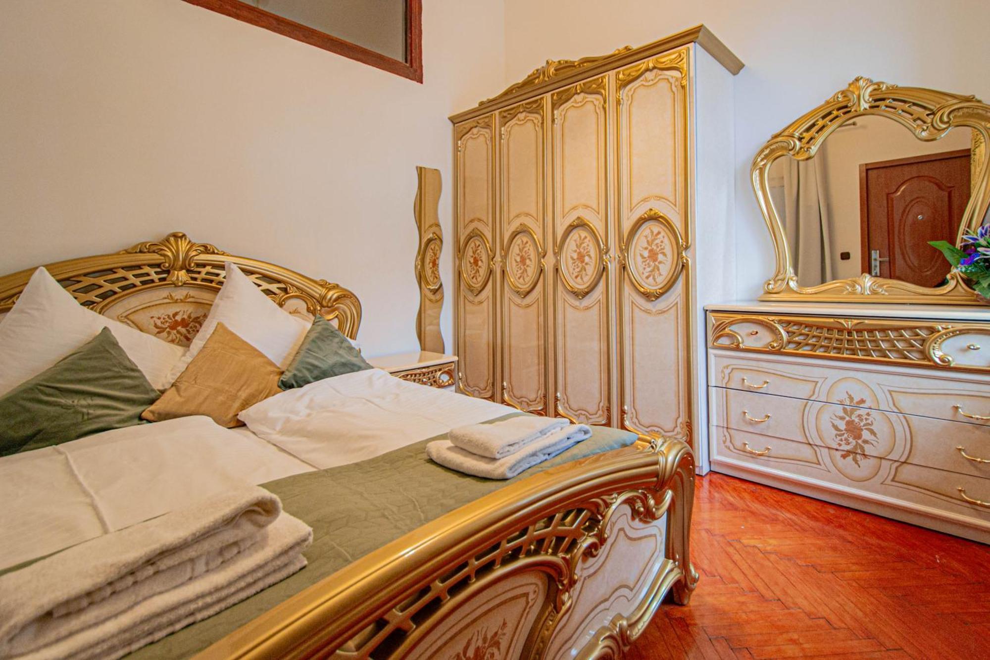 The Grand Royal 3Bdr Heart Of Old Town Apartman Prága Kültér fotó