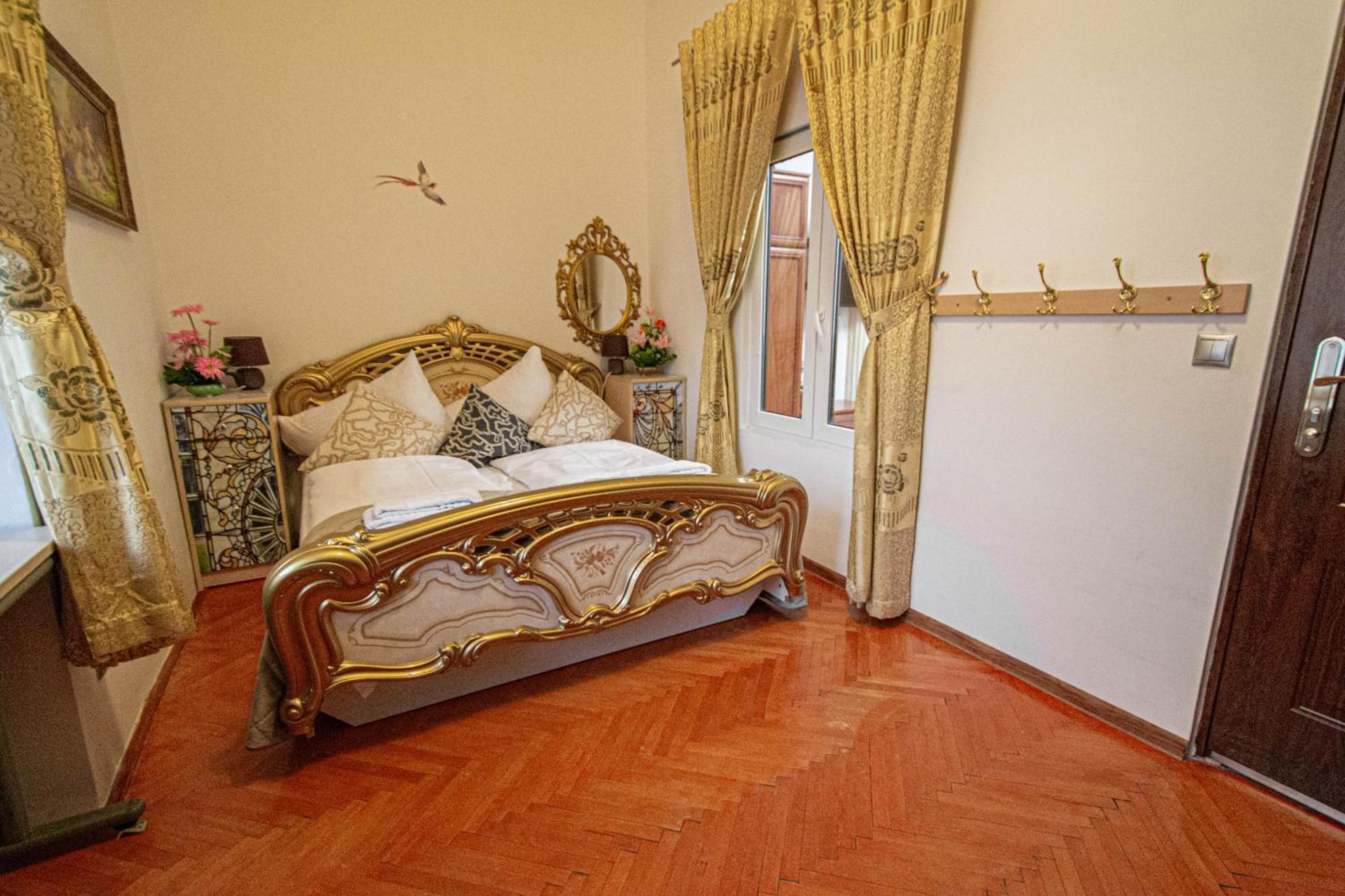 The Grand Royal 3Bdr Heart Of Old Town Apartman Prága Kültér fotó
