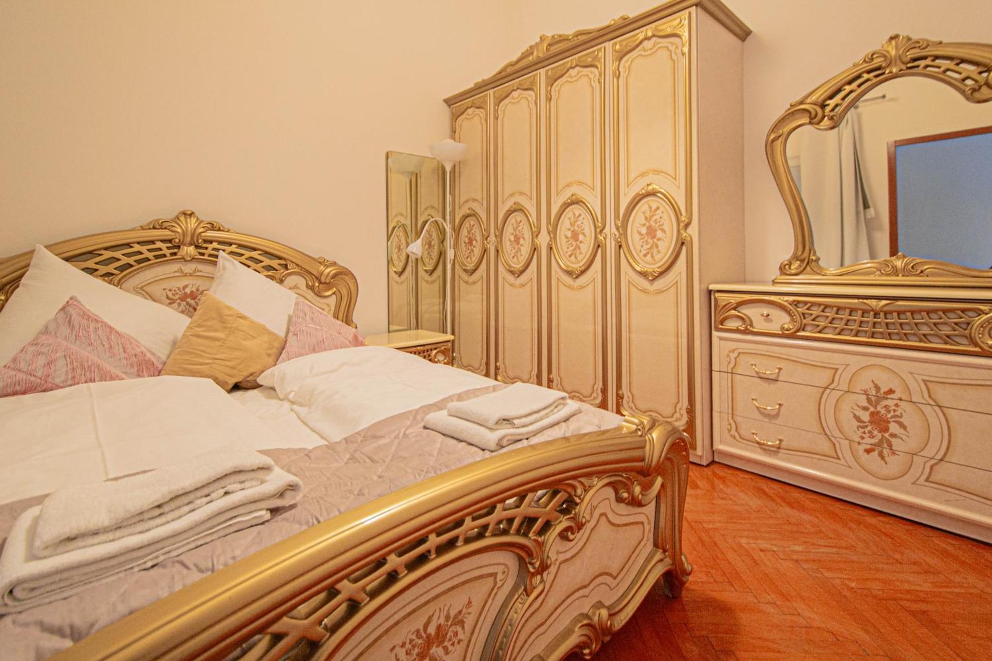 The Grand Royal 3Bdr Heart Of Old Town Apartman Prága Kültér fotó